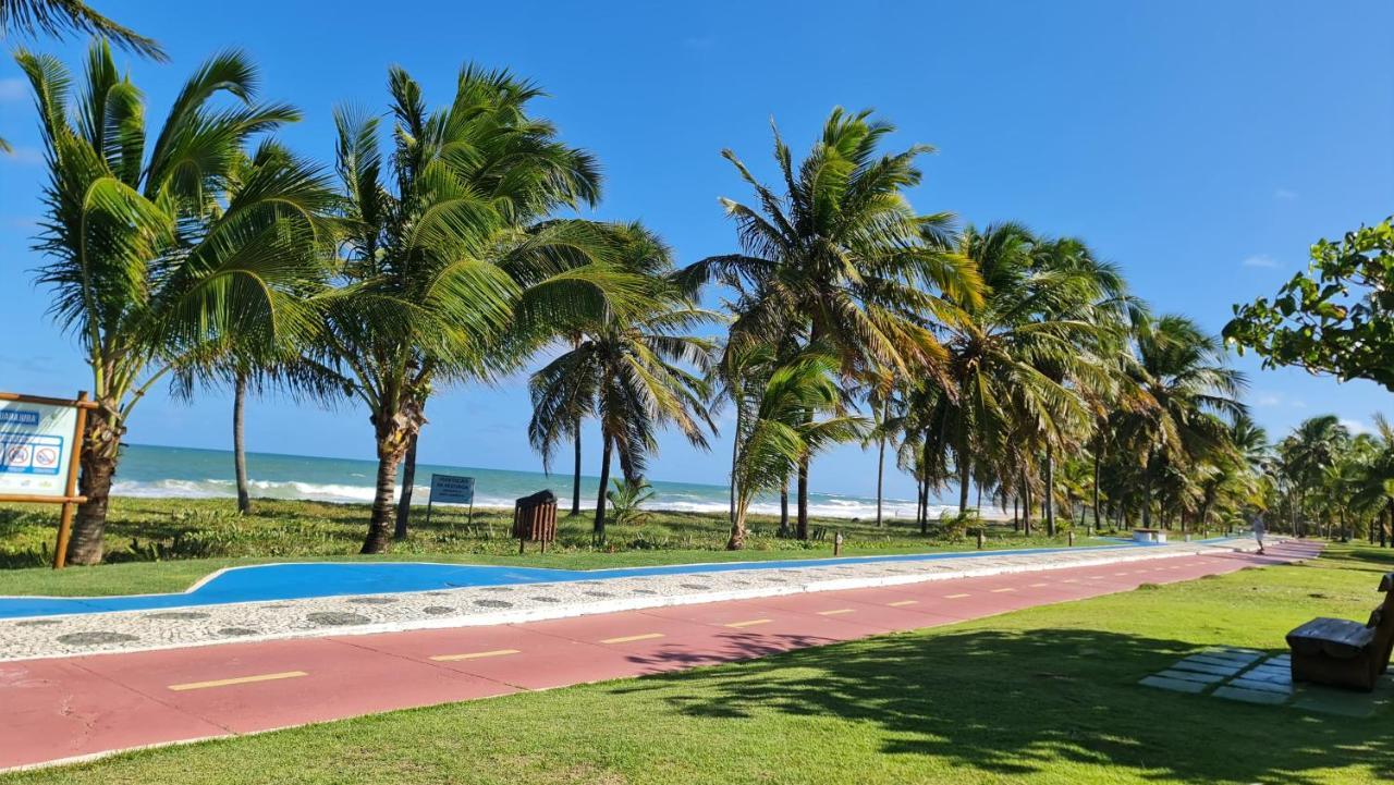 Apartamento Espetacular Na Melhor Praia Da Bahia, Guarajuba E Uma Das Unicas Praias Com Selo Azul Do Brasil -Luxo, Lazer, Diversao E Tranquilidade! Projetado Para Que Voce Tenha A Melhor Experiencia Em Hospedagem - Condominio Tipo Resort, O Mais Proc Camacari Exterior foto